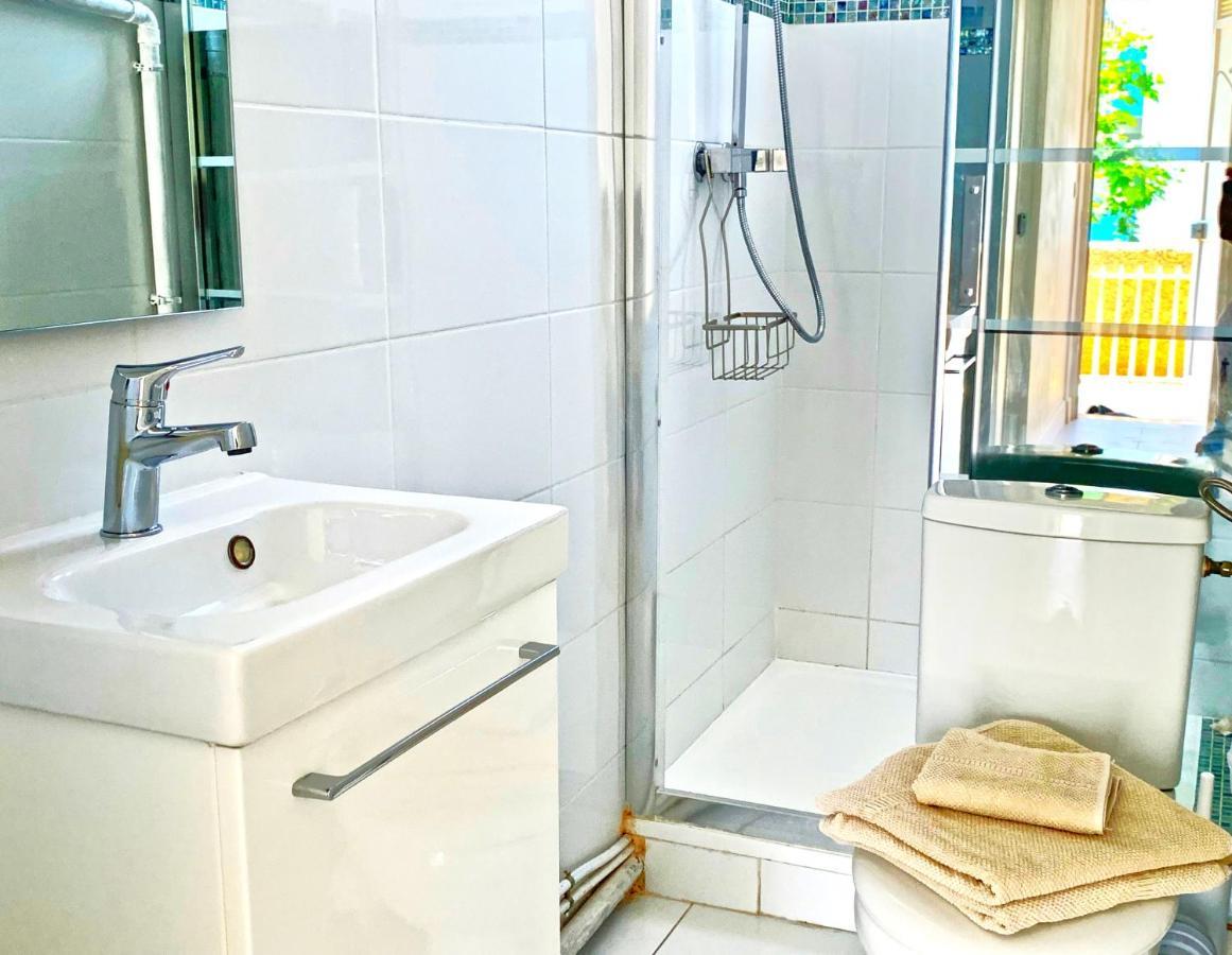 Blue Summer Vibes Apartment For 4P, Ac, Balcony, Parking, Beach At 50M, Spa Access -4 Λα Σιοτά Εξωτερικό φωτογραφία
