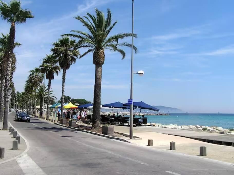 Blue Summer Vibes Apartment For 4P, Ac, Balcony, Parking, Beach At 50M, Spa Access -4 Λα Σιοτά Εξωτερικό φωτογραφία