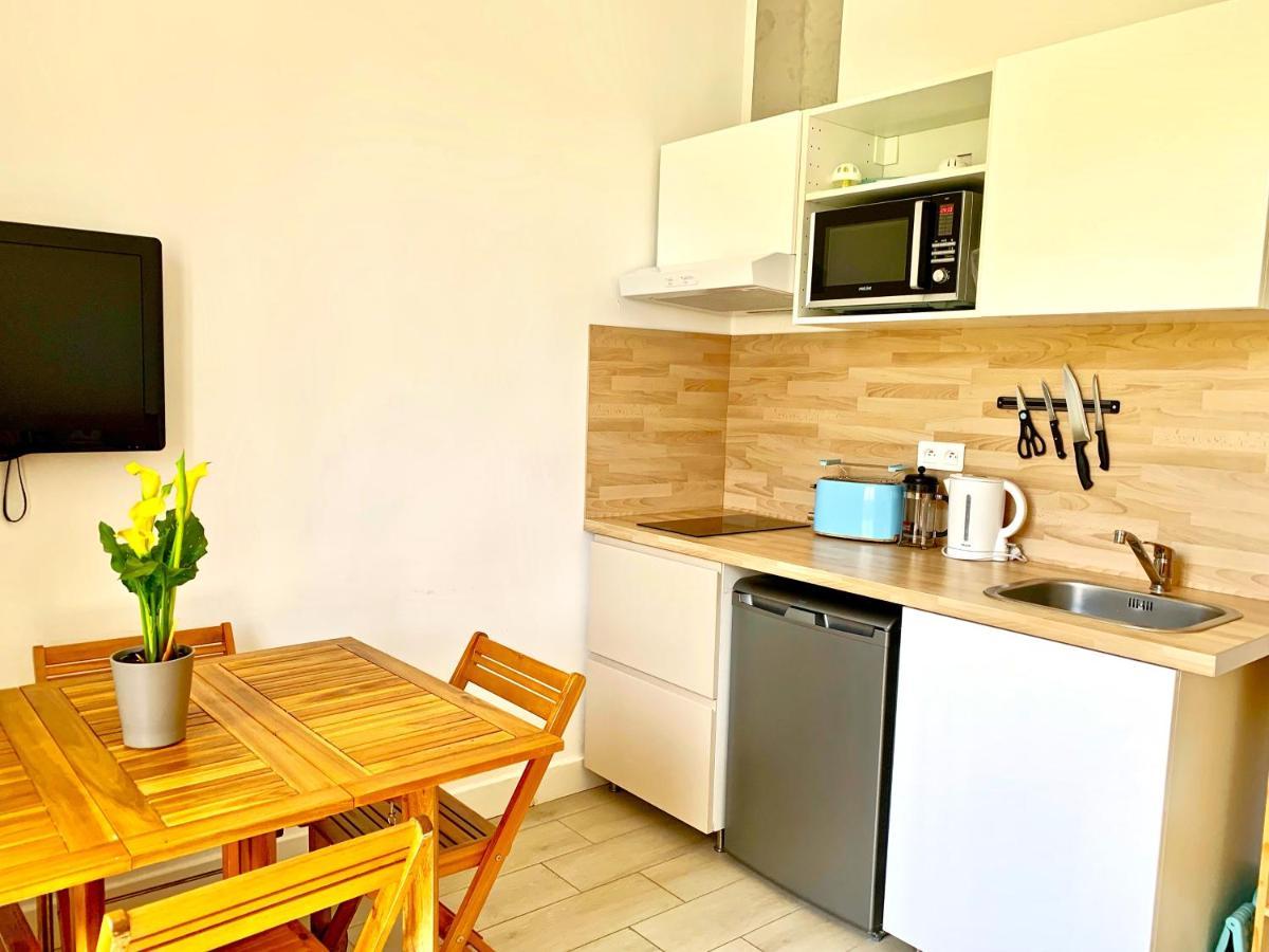 Blue Summer Vibes Apartment For 4P, Ac, Balcony, Parking, Beach At 50M, Spa Access -4 Λα Σιοτά Εξωτερικό φωτογραφία